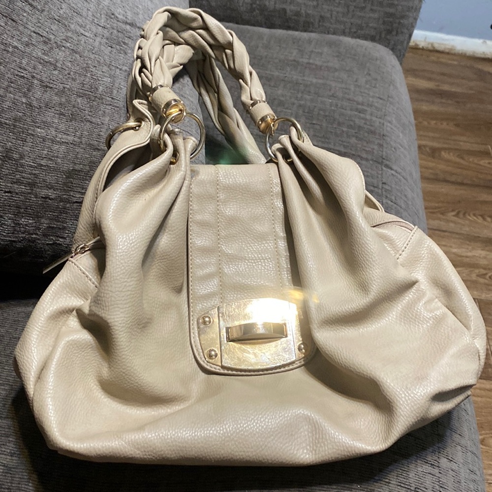 CHARMING CHARLIE (USED)